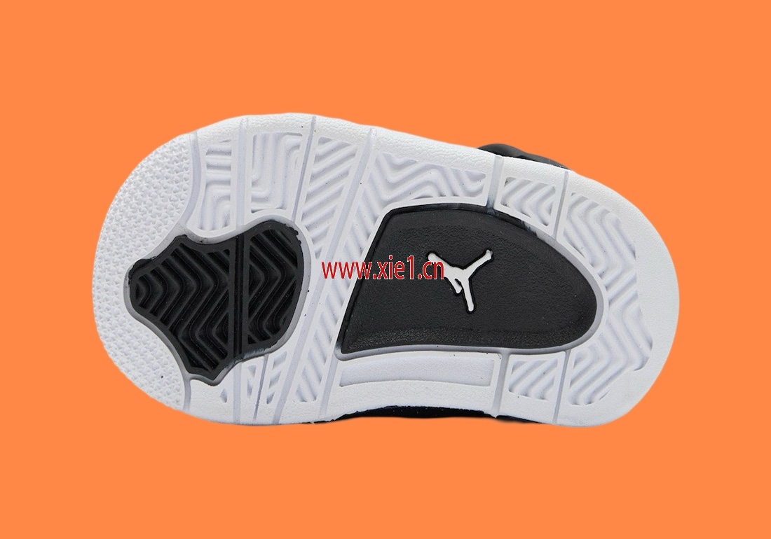Air-Jordan-4-Fear-TD-FV4538-002-4
